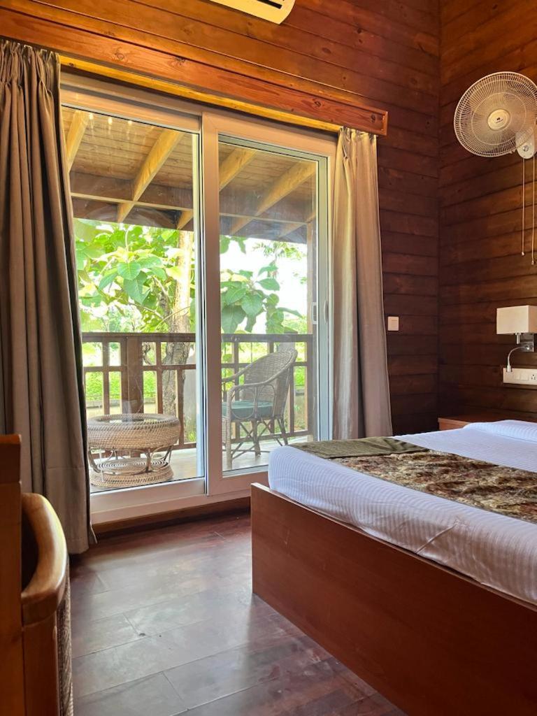 Jironi Resort Tezpur Exterior photo